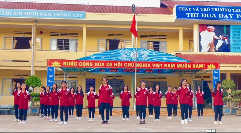 Trường THCS RÔ MEN tham gia Cuộc thi đồng diễn Flashmob bài “ Lof Ở Đây “